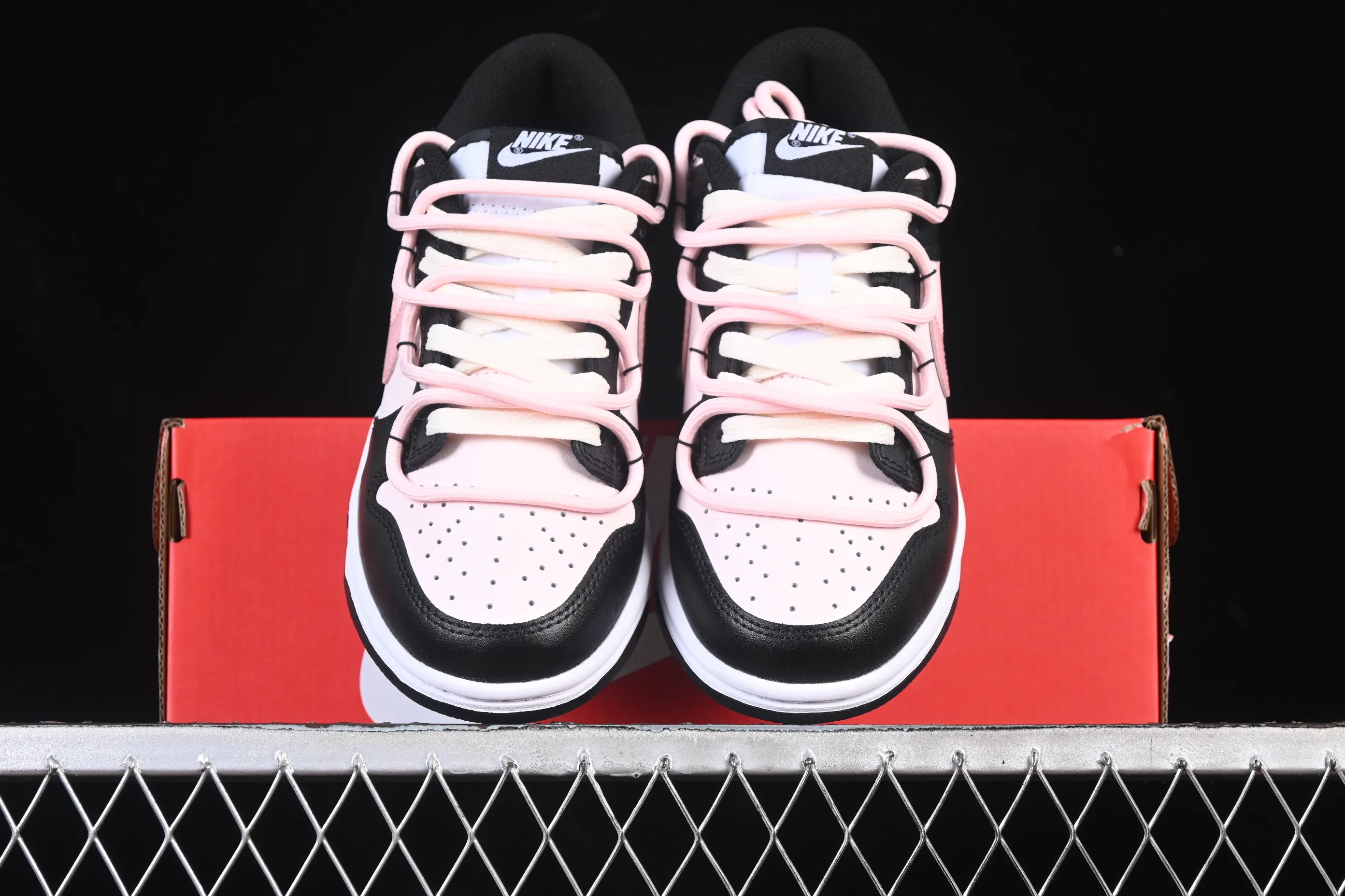 All categories Nk SB Dunk Series Nk SB Dunk Low High-end customized low-top sneakers Nike SB Dunk Low "Just Do It" straps Anniversary high-end customized low-top casual sneakers DD1503-101